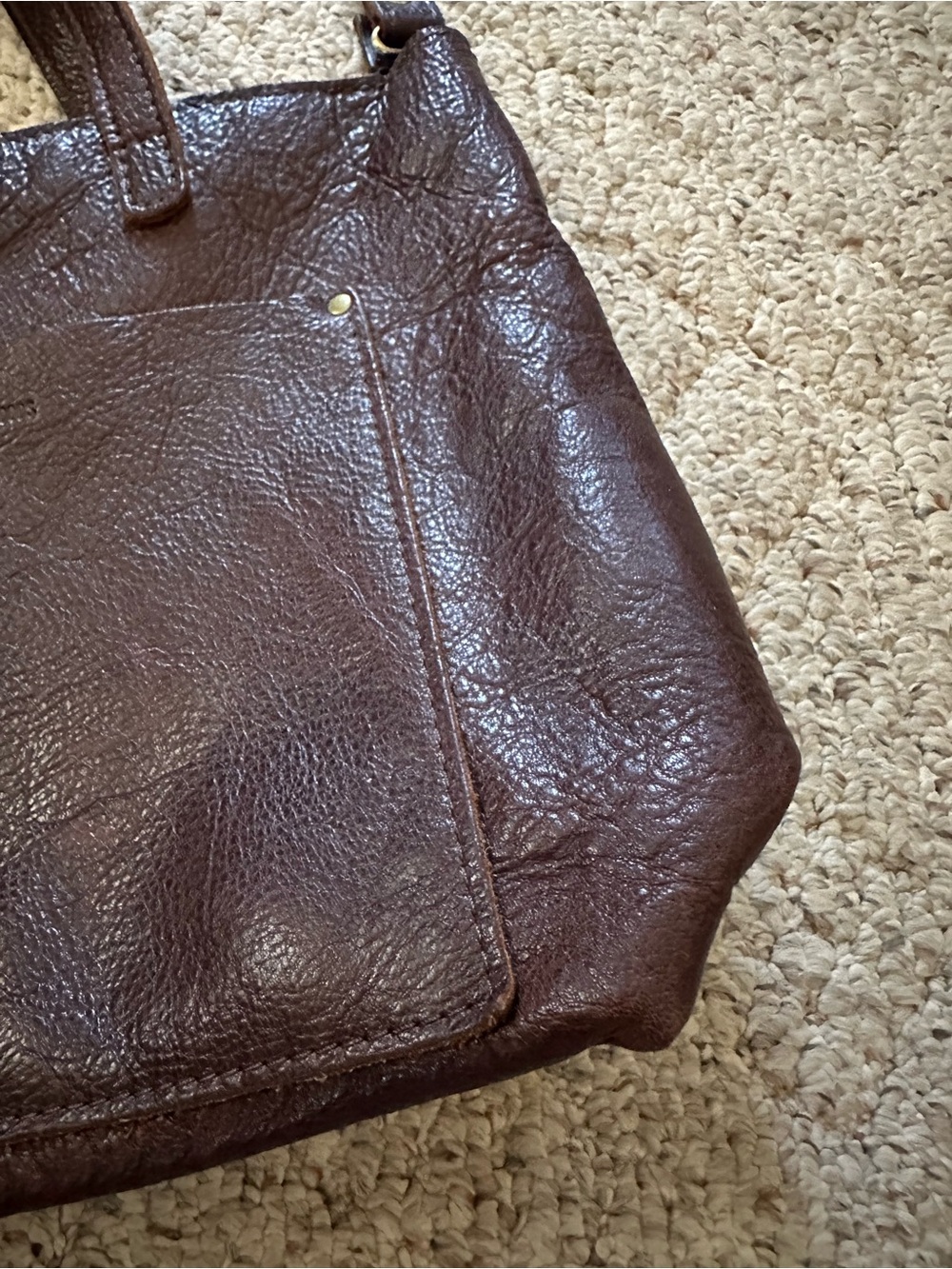 Portland Leather ‘Almost Perfect’ Medium Crossbody Tote - Picture 4 of 12